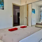 Violet Sea View Apartmán Sarandë