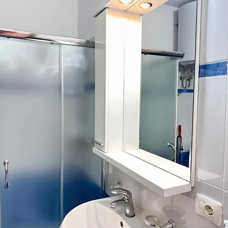 Violet Sea View Апартаменты