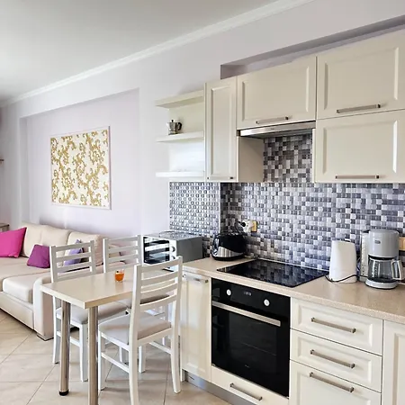 Apartment Violet Sea View