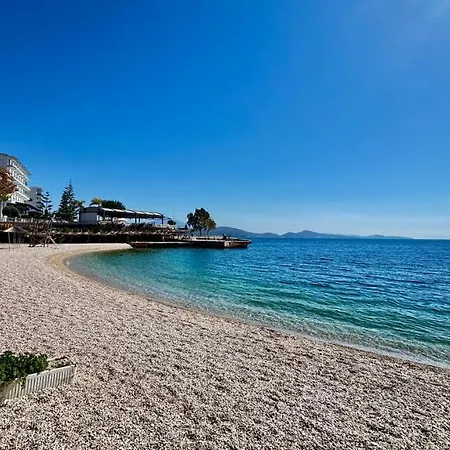 Апартаменты Violet Sea View