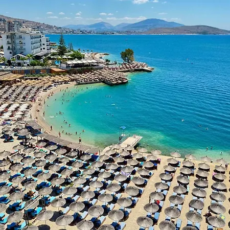 Апартаменты Violet Sea View