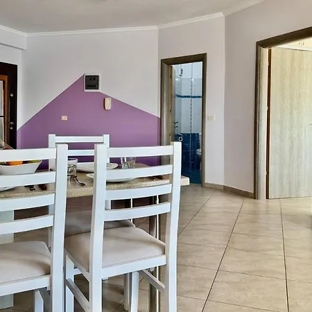 Violet Sea View Апартаменты Саранда
