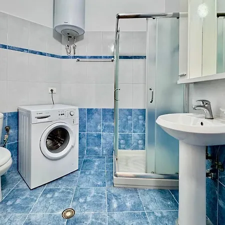 Violet Sea View Апартаменты *